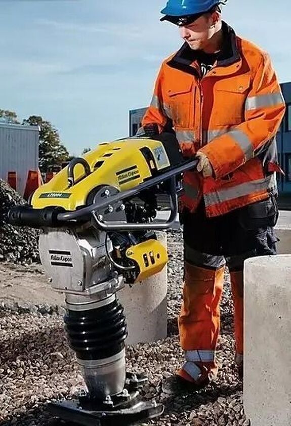 Аренда виброплиты Atlas Copco LT800