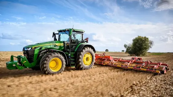 Аренда трактора John Deere 8R 230