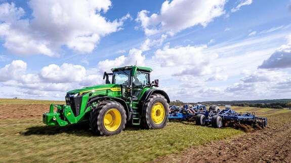 Аренда трактора John Deere 8R 370