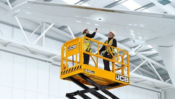 Аренда ножничного подъемника JCB S4046E