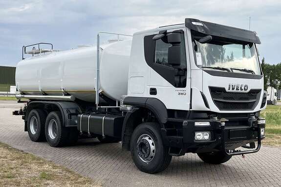 Автоцистерна Iveco Trakker AT380T38H