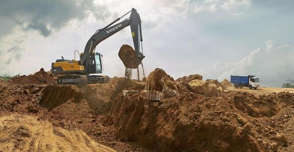 Аренда гусеничного экскаватора VOLVO EC200D