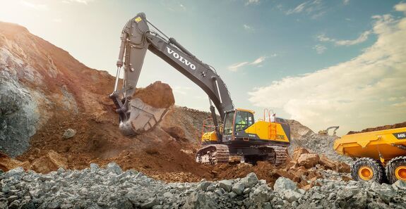 Аренда гусеничного экскаватора VOLVO EC750E