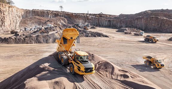 Аренда самосвала VOLVO A30G