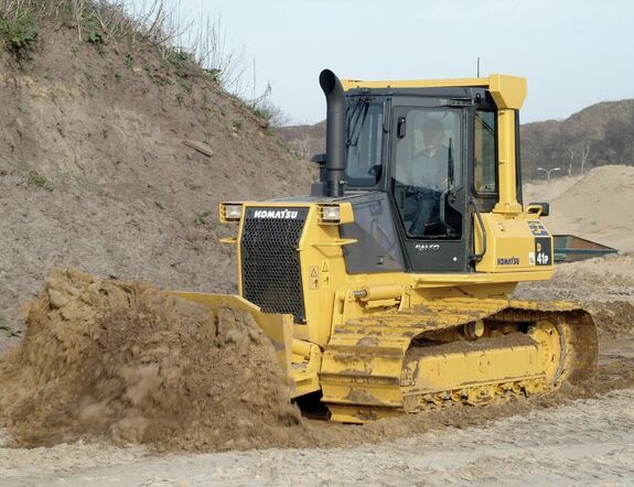 Аренда гусеничного бульдозера Komatsu D41P-6