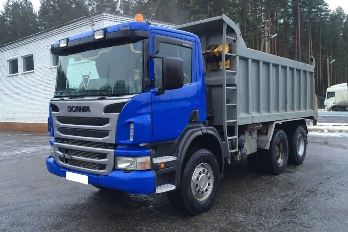 Самосвал Scania P380