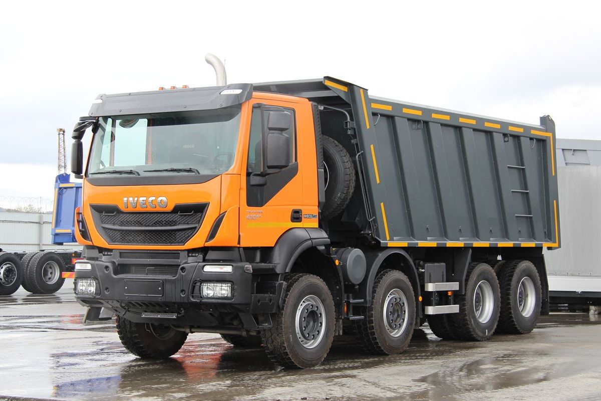 Самосвал IVECO Trakker AD410T41